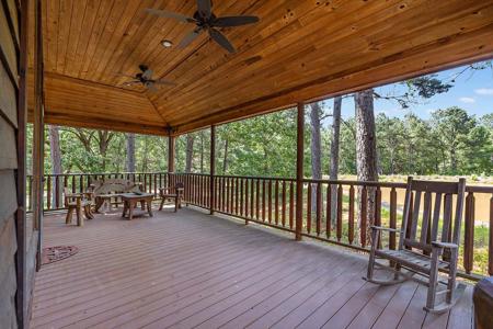 East Texas Luxury Ranch near Troup in Cherokee County - image 25