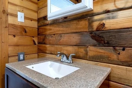 For Sale Income Producing Apartments/Home in Harleton, TX - image 17