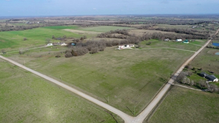 El Dorado Springs Missouri Country Home and Land For Sale - image 4