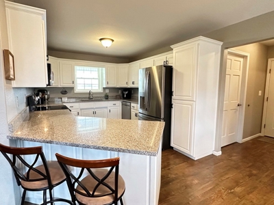 El Dorado Springs Missouri Country Home and Land For Sale - image 8