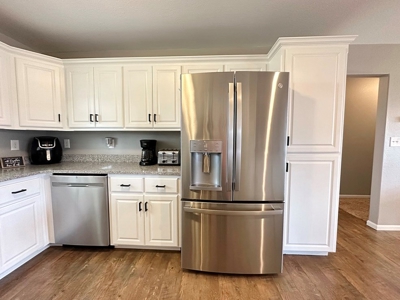 El Dorado Springs Missouri Country Home and Land For Sale - image 13