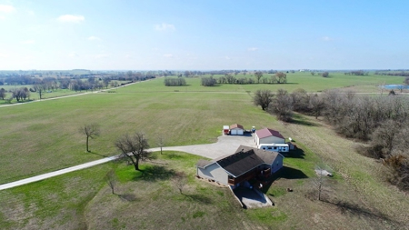 El Dorado Springs Missouri Country Home and Land For Sale - image 6