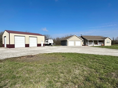 El Dorado Springs Missouri Country Home and Land For Sale - image 31