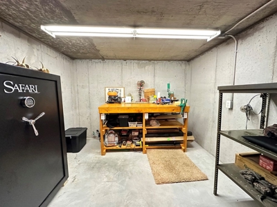 El Dorado Springs Missouri Country Home and Land For Sale - image 25