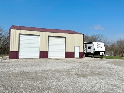 El Dorado Springs Missouri Country Home and Land For Sale - image 32