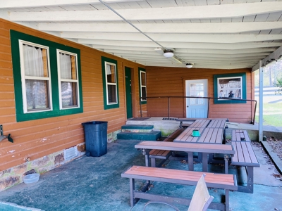 Riverfront Log Cabins For Sale In Mountain View, Arkansas - image 17