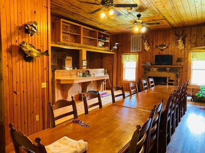 Riverfront Log Cabins For Sale In Mountain View, Arkansas - image 20