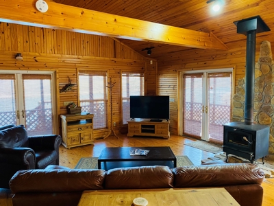 Riverfront Log Cabins For Sale In Mountain View, Arkansas - image 31