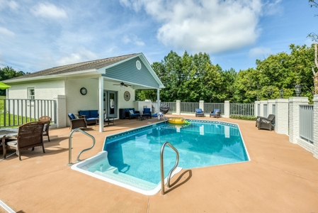 Country Home with Pool & Pool House For Sale in Midland NC - image 31