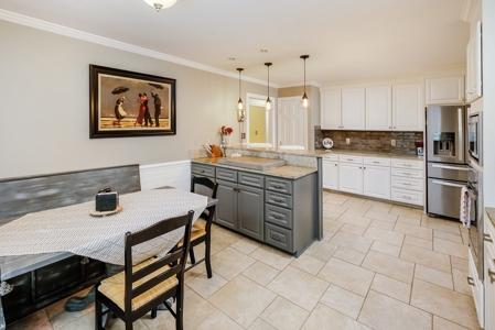Country Home with Pool & Pool House For Sale in Midland NC - image 11