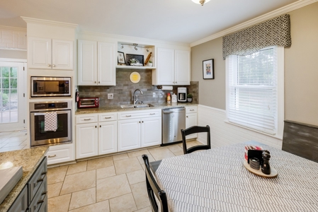 Country Home with Pool & Pool House For Sale in Midland NC - image 12