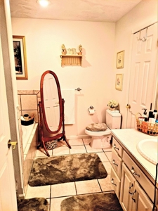 El Dorado Springs Missouri Home in Town For Sale - image 14