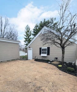 Home on Historic Grand Avenue in Keokuk, IA - image 27