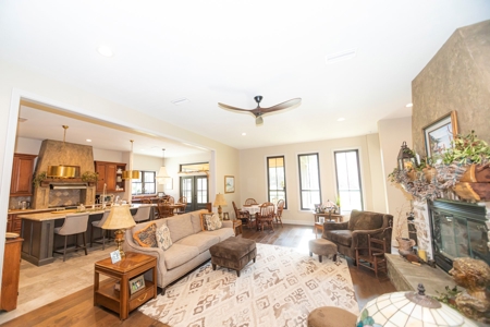 Stunning Home On 28 Acres In Lake Butler, Florida - image 14