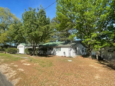 East Texas Lake Front Home for Sale - image 10