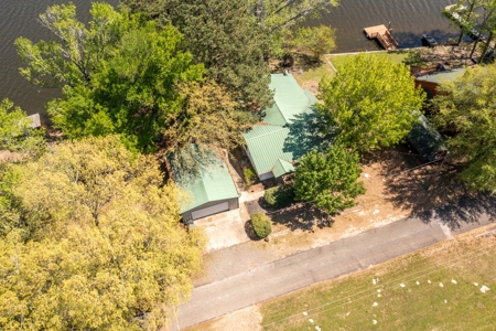 East Texas Lake Front Home for Sale - image 6