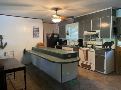 East Texas Lake Front Home for Sale - image 19