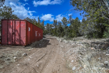 Assumable VA Loan at 2.9% - Mountain Property in Arizona - image 19