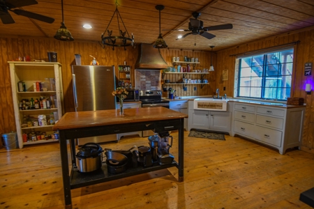 Assumable VA Loan at 2.9% - Mountain Property in Arizona - image 4