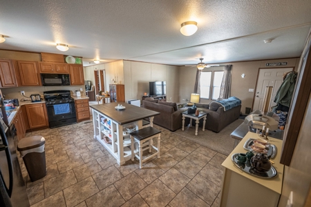 This remote, off grid 3bd2ba home on 36 acres has a well ! - image 21