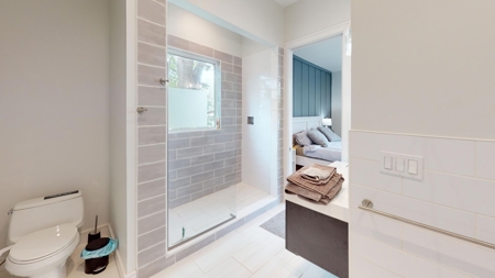 Waterfront Home For Sale in Groesbeck, TX - Lake Limestone - image 24