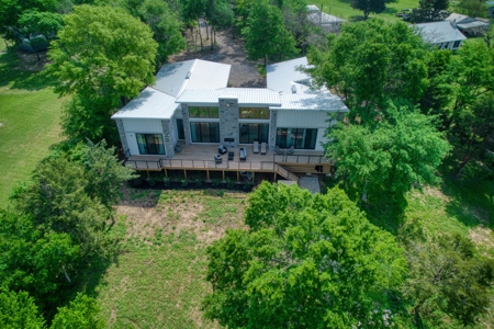 Waterfront Home For Sale in Groesbeck, TX - Lake Limestone - image 5