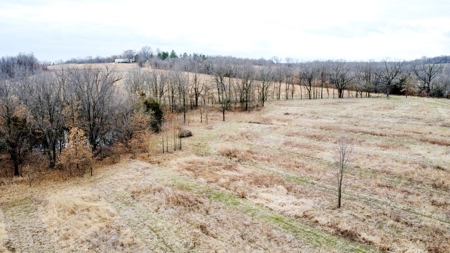 Beautiful Homesite with a 4-acre Lake - image 4