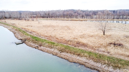 Beautiful Homesite with a 4-acre Lake - image 9