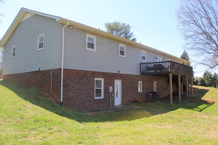 NC Home with Acreage and Garage for sale/ NC homes for sale - image 9