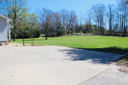 NC Home with Acreage and Garage for sale/ NC homes for sale - image 12