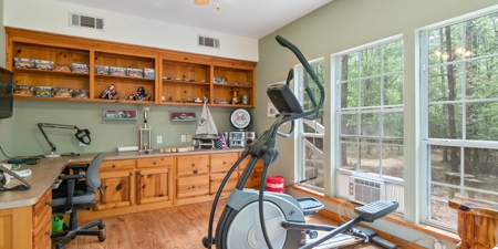 Lakefront Home Holly Lake Ranch Texas - East Tx Waterfront - image 37