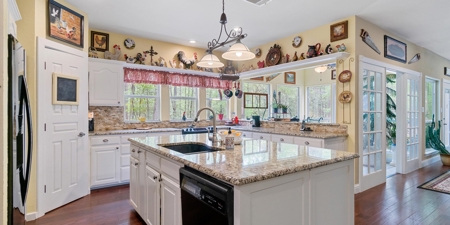 Lakefront Home Holly Lake Ranch Texas - East Tx Waterfront - image 20