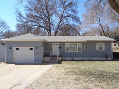 Home For Sale In Missouri Valley Iowa - image 1