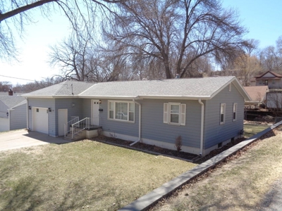 Home For Sale In Missouri Valley Iowa - image 2