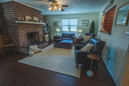Beautiful Country Home for Sale at Olde Mill Golf Course! - image 23