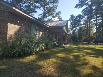 5 Bedroom 2.5 Bath Home On 1 Acre For Sale In Antlers Ok - image 2