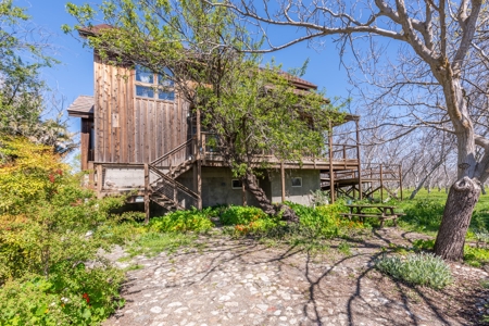 Northern California Country Homes & Land For Sale - image 7
