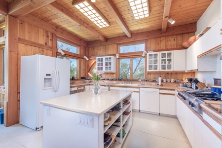 Northern California Country Homes & Land For Sale - image 19