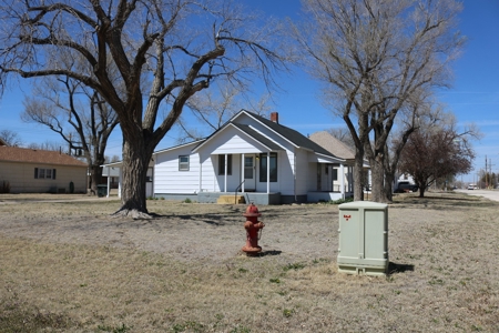 Home For Sale in Ashland, Kansas - image 1