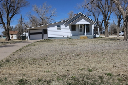 Home For Sale in Ashland, Kansas - image 2
