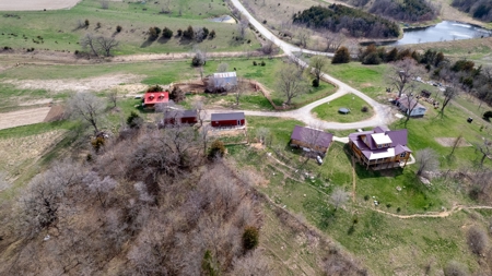 Monroe County Custom Built Log Cabin For Sale - image 36