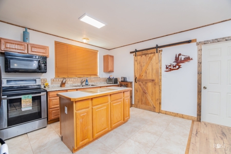 West Central Texas Hunting Ranch with Home near San Angelo - image 8