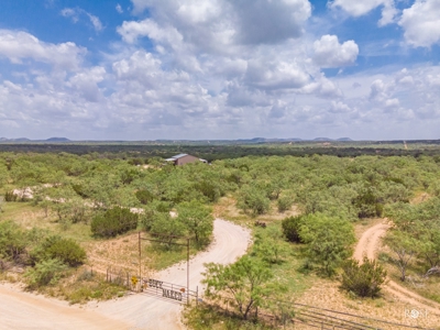 West Central Texas Hunting Ranch with Home near San Angelo - image 18