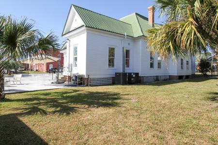 Historic Property For Sale in Downtown Jasper, FL - image 2