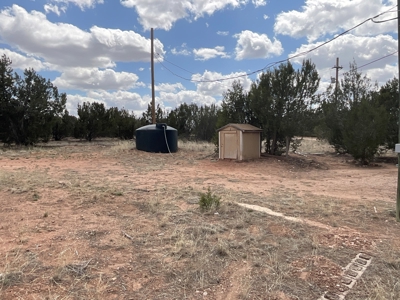 Small Home and Land for Sale Near Seligman AZ - image 17
