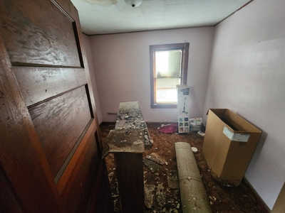Building & Home For Sale - image 19