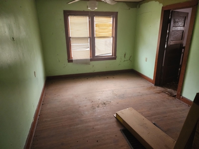 Building & Home For Sale - image 17