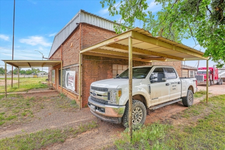 Thriving Commercial Tire Shop - image 19