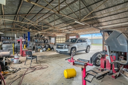 Thriving Commercial Tire Shop - image 24