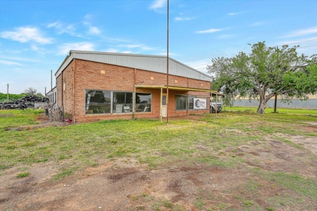 Thriving Commercial Tire Shop - image 7